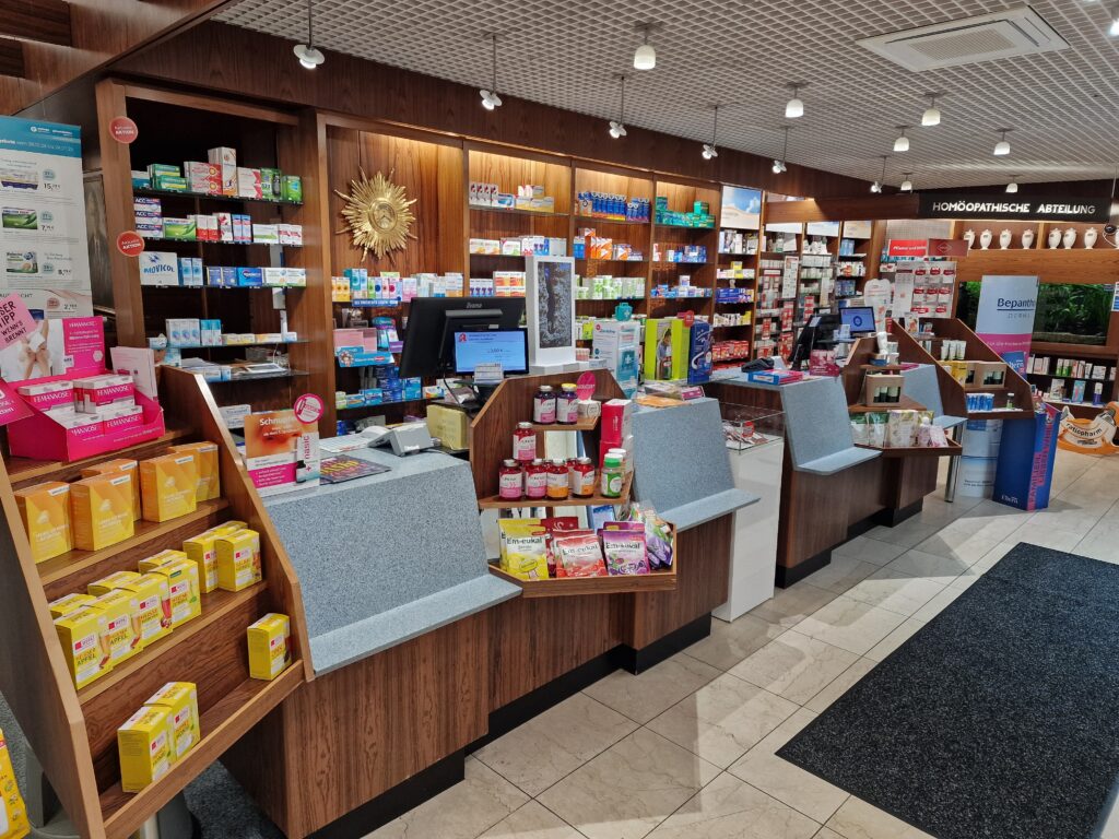 Filiale der Sonnen-Apotheke von Innen